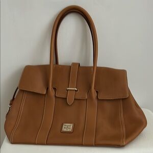 Dooney & Bourke Tan Satchel High-Quality Leather Structured Design